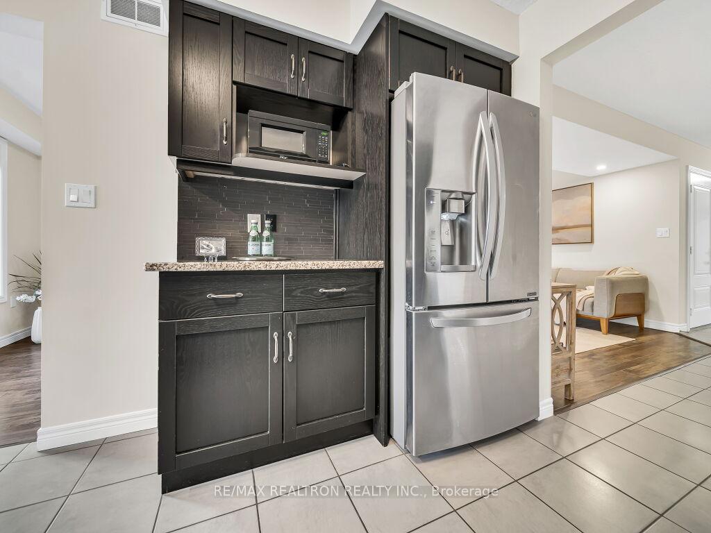Photo 15 of 76 Couling Crescent, Guelph, Grange Road — HOMEH
