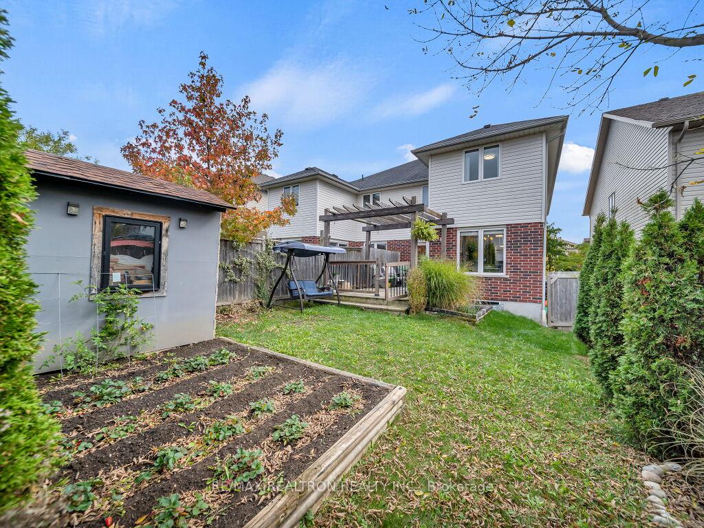 Photo 34 of 76 Couling Crescent, Guelph, Grange Road — HOMEH