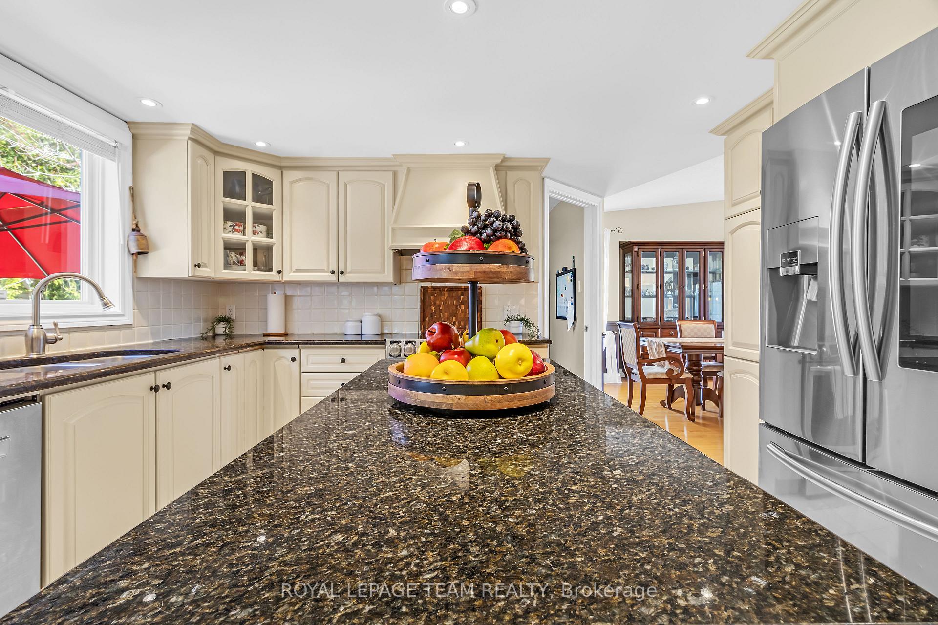 Photo 11 of 28 Renshaw Avenue, Ottawa, Stittsville (Central) — HOMEH