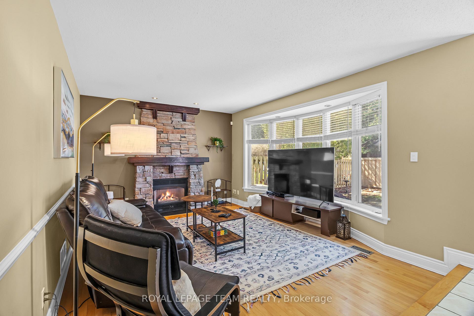 Photo 13 of 28 Renshaw Avenue, Ottawa, Stittsville (Central) — HOMEH