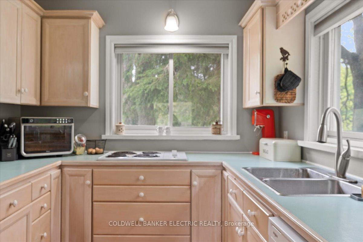 Photo 9 of 979 Water Street, Douro-Dummer — HOMEH