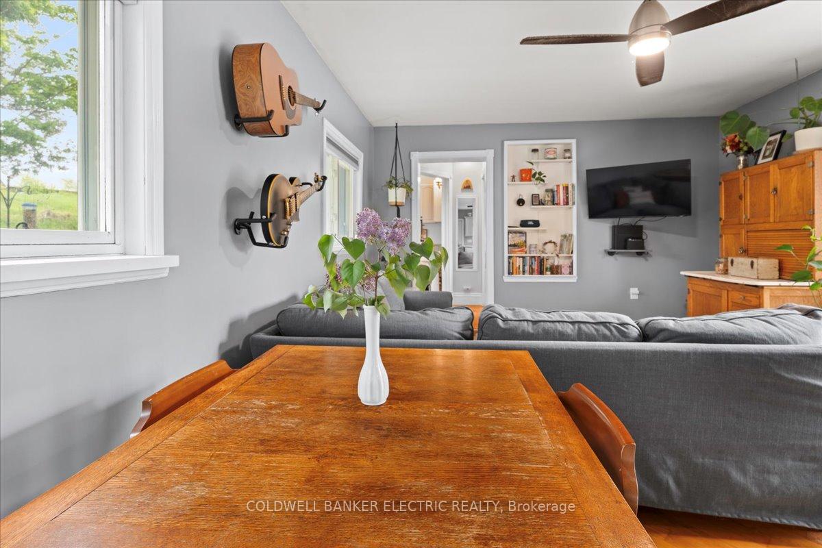 Photo 18 of 979 Water Street, Douro-Dummer — HOMEH