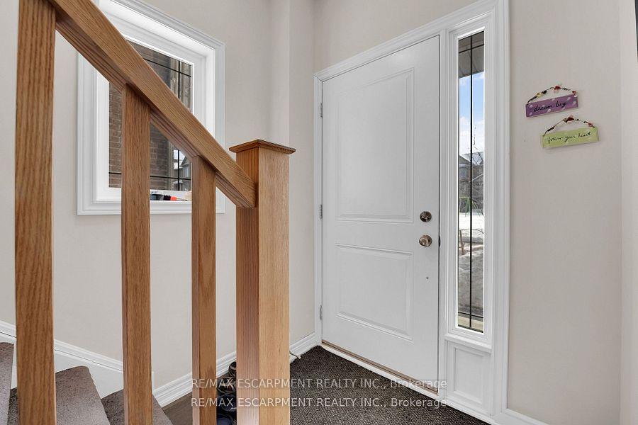 Photo 7 of Unit 8, 19 Picardy Drive, Hamilton, Stoney Creek — HOMEH