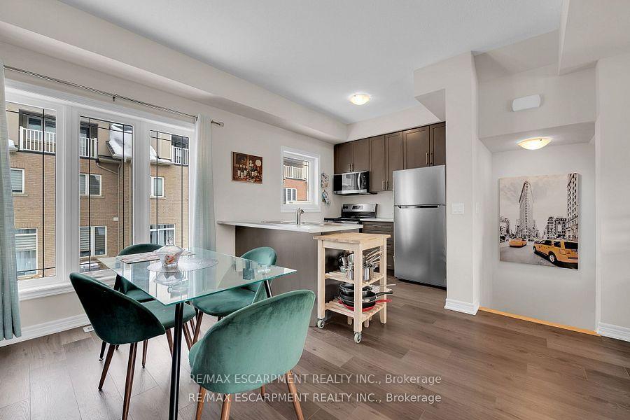 Photo 38 of Unit 8, 19 Picardy Drive, Hamilton, Stoney Creek — HOMEH
