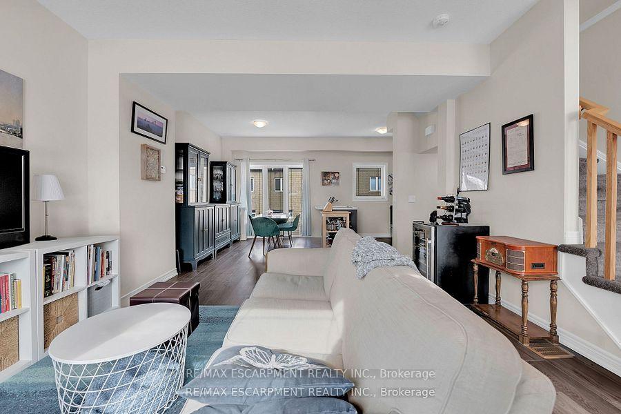 Photo 16 of Unit 8, 19 Picardy Drive, Hamilton, Stoney Creek — HOMEH
