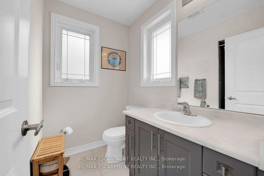 Photo 18 of Unit 8, 19 Picardy Drive, Hamilton, Stoney Creek — HOMEH