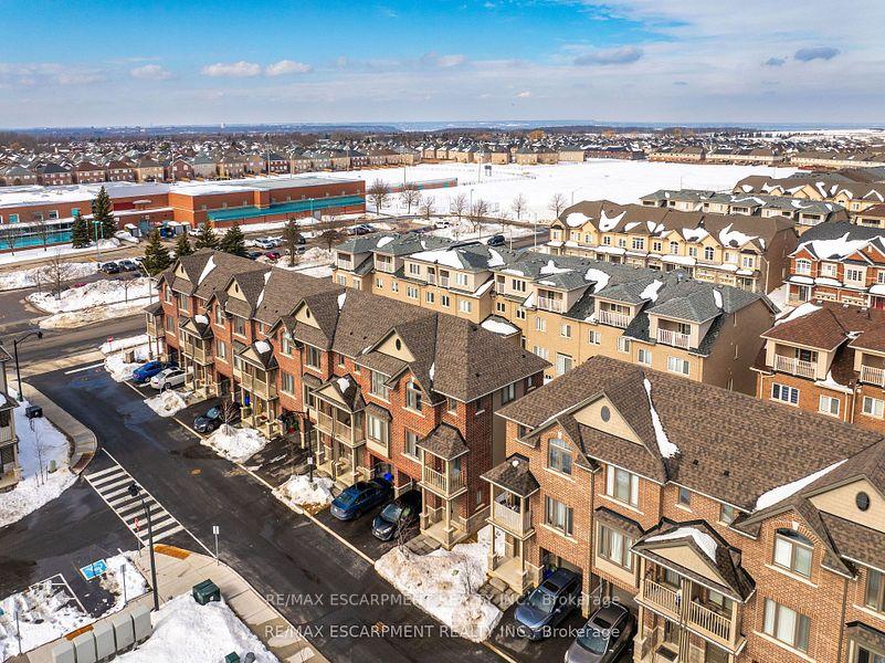 Photo 29 of Unit 8, 19 Picardy Drive, Hamilton, Stoney Creek — HOMEH