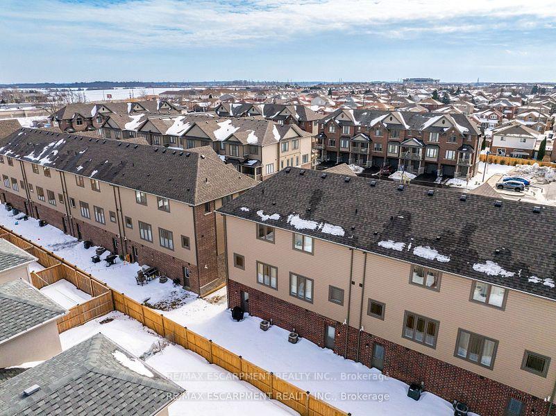 Photo 25 of Unit 8, 19 Picardy Drive, Hamilton, Stoney Creek — HOMEH