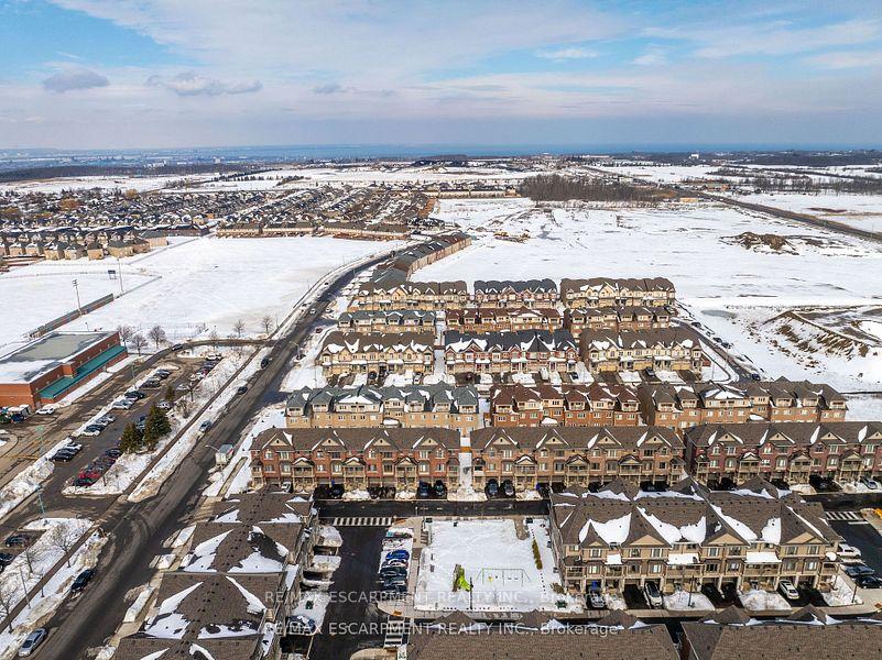 Photo 34 of Unit 8, 19 Picardy Drive, Hamilton, Stoney Creek — HOMEH