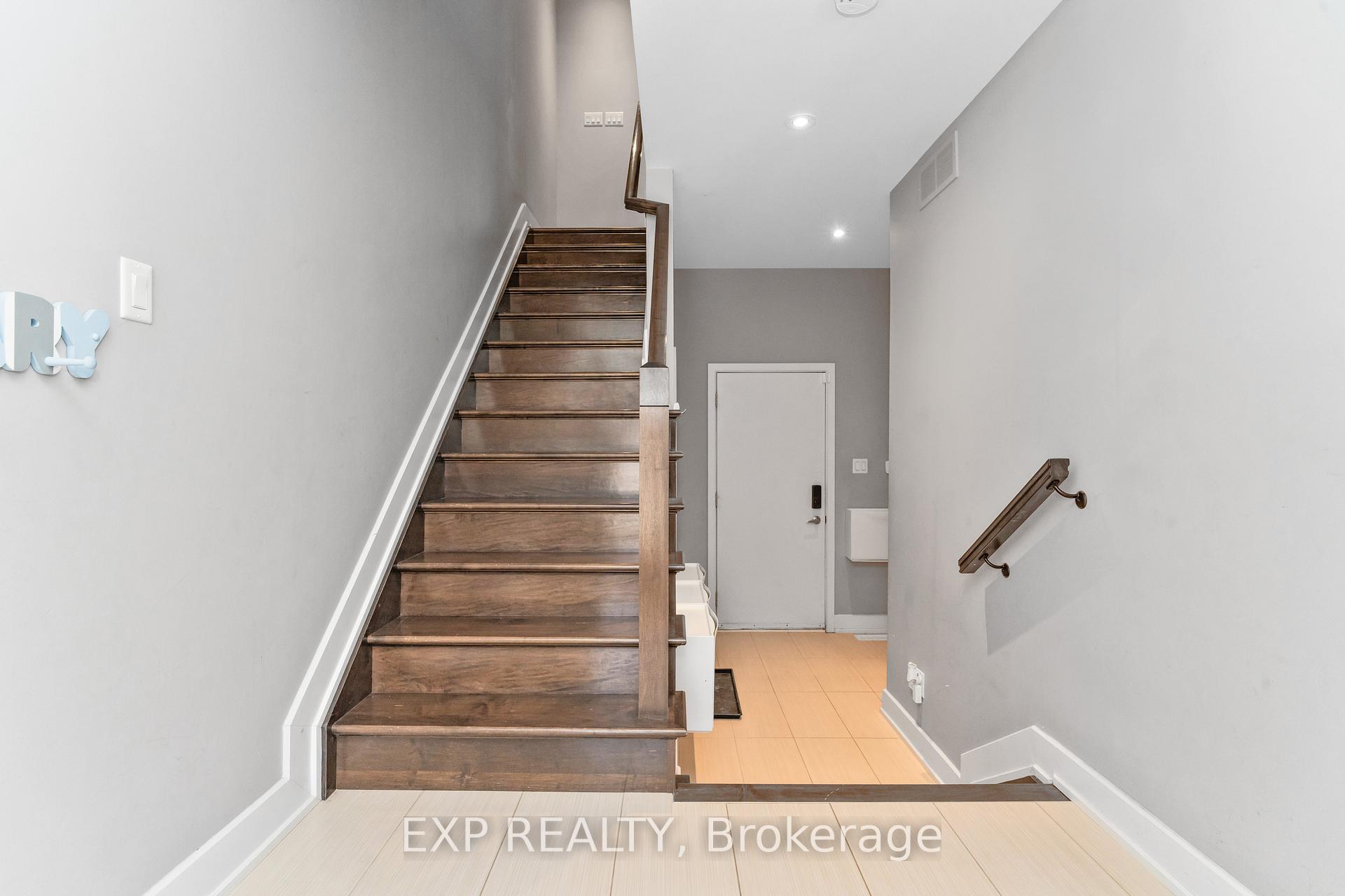 Photo 7 of 57D Young Street, Ottawa, West Centre Town — HOMEH