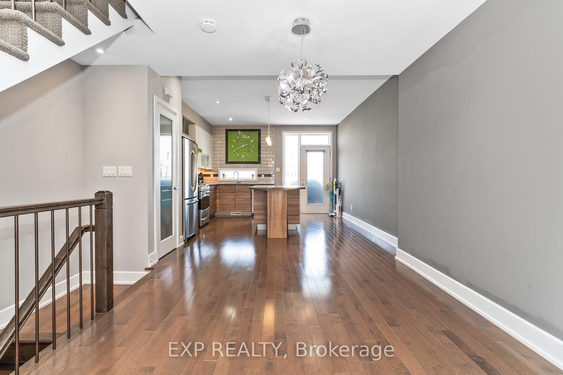 Photo 17 of 57D Young Street, Ottawa, West Centre Town — HOMEH