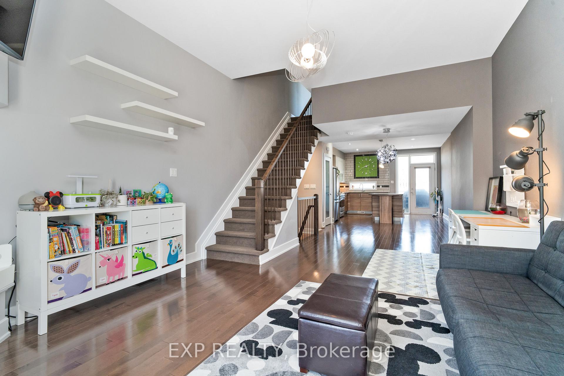 Photo 12 of 57D Young Street, Ottawa, West Centre Town — HOMEH