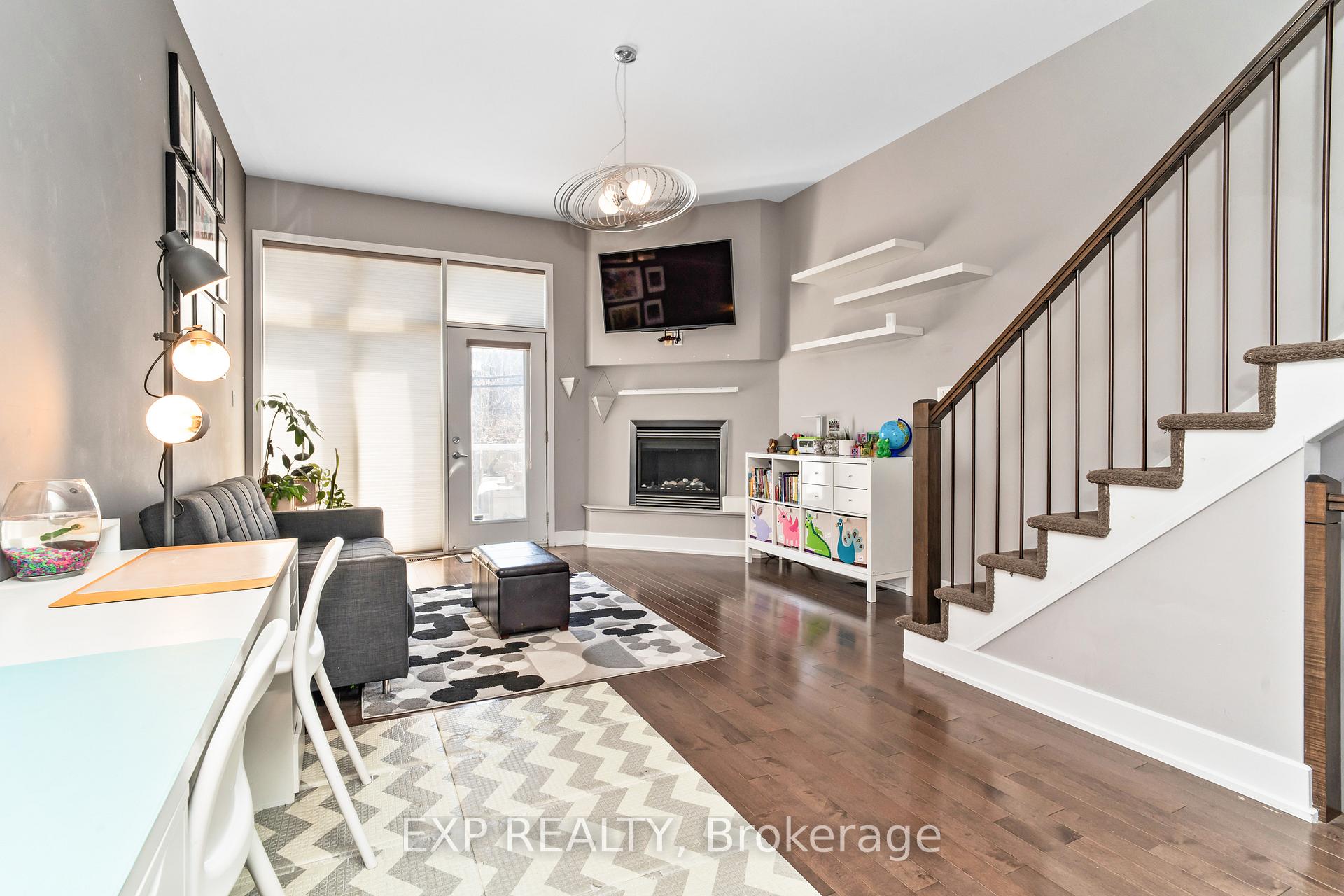 Photo 8 of 57D Young Street, Ottawa, West Centre Town — HOMEH