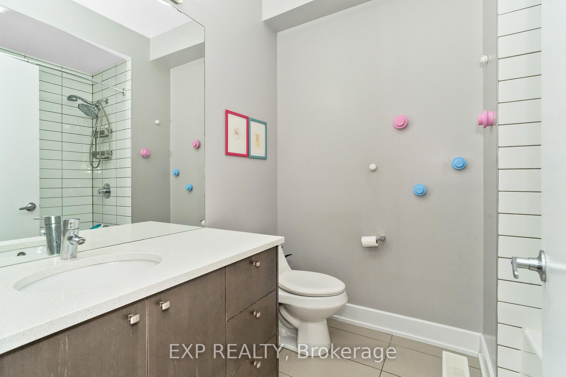 Photo 23 of 57D Young Street, Ottawa, West Centre Town — HOMEH