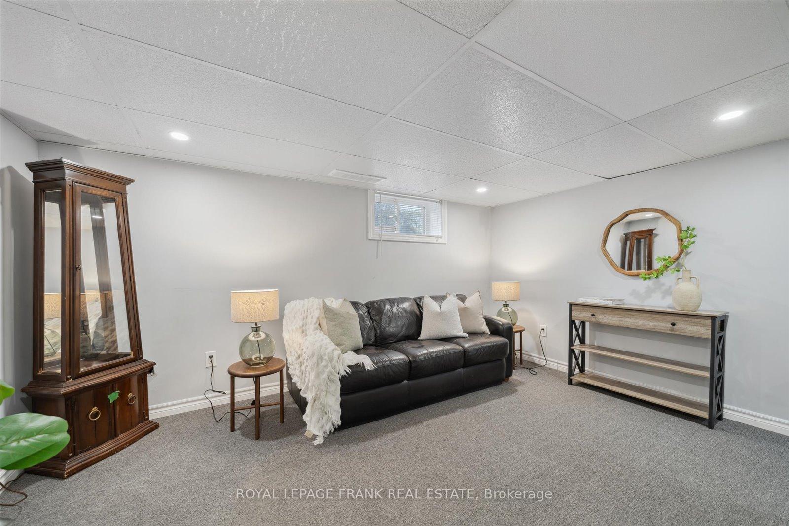 Photo 22 of 109 Ontario Street, Clarington, Bowmanville — HOMEH