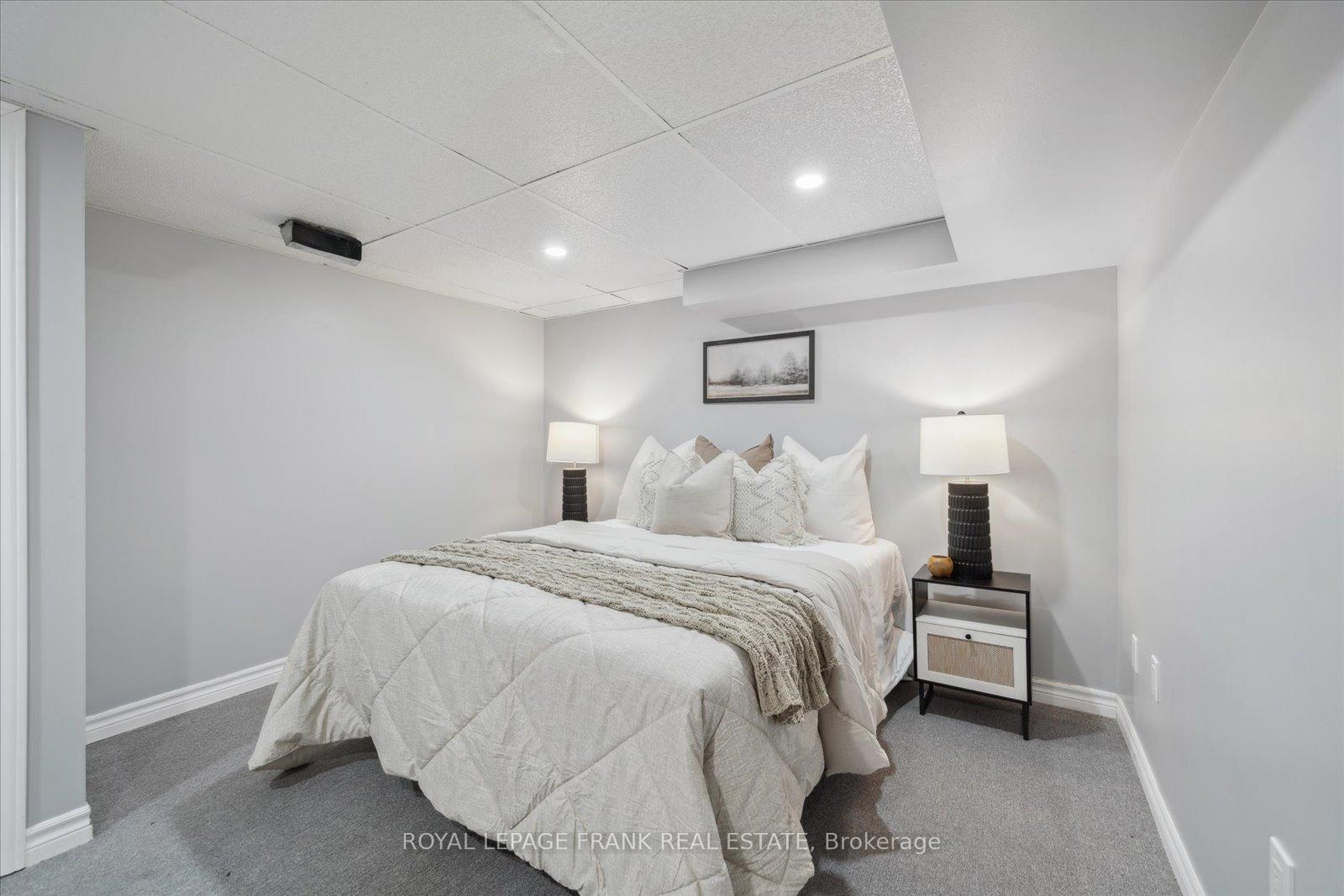 Photo 20 of 109 Ontario Street, Clarington, Bowmanville — HOMEH