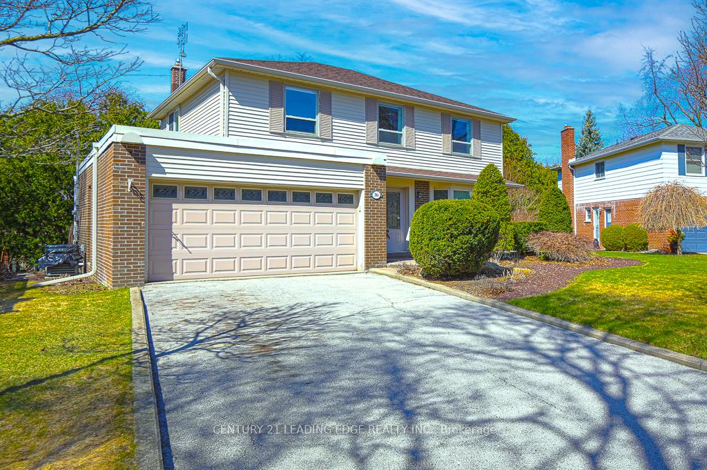Photo 10 of 36 Walkerton Drive, Markham, Bullock — HOMEH