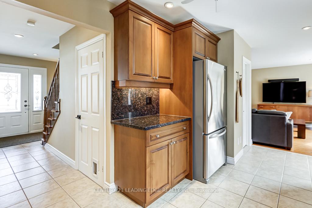 Photo 15 of 36 Walkerton Drive, Markham, Bullock — HOMEH