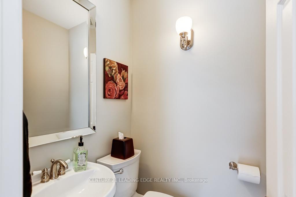 Photo 7 of 36 Walkerton Drive, Markham, Bullock — HOMEH