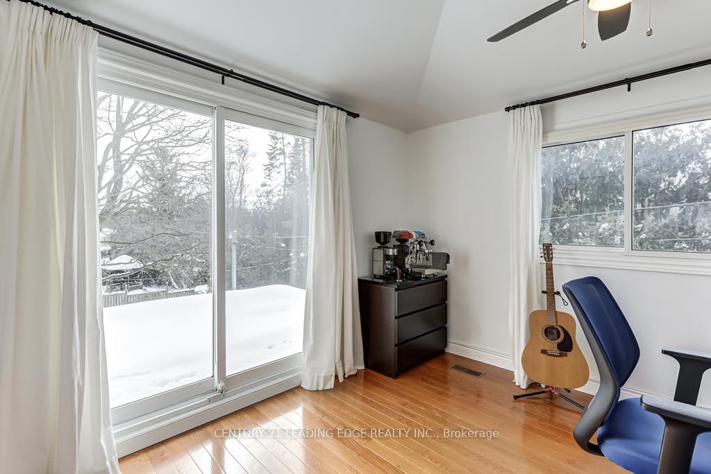 Photo 25 of 36 Walkerton Drive, Markham, Bullock — HOMEH