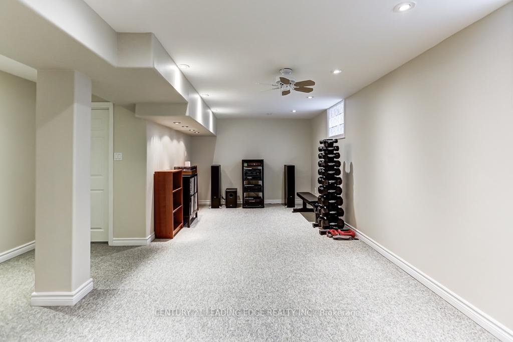 Photo 26 of 36 Walkerton Drive, Markham, Bullock — HOMEH