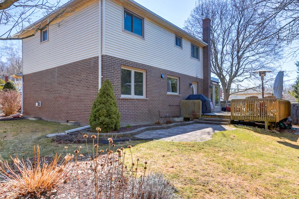 Photo 30 of 36 Walkerton Drive, Markham, Bullock — HOMEH