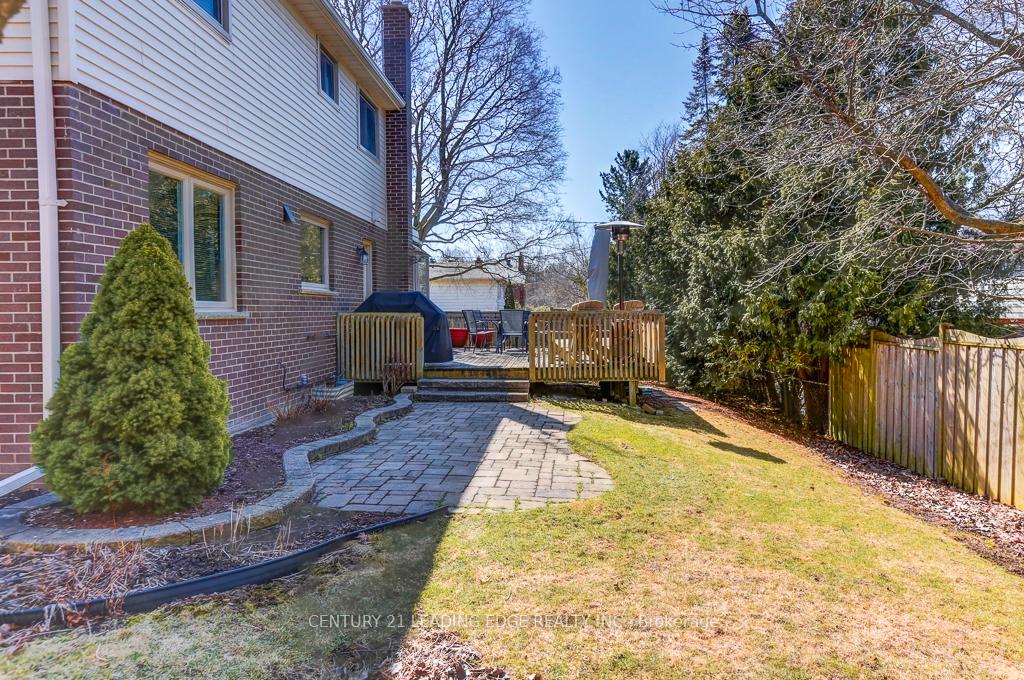 Photo 28 of 36 Walkerton Drive, Markham, Bullock — HOMEH