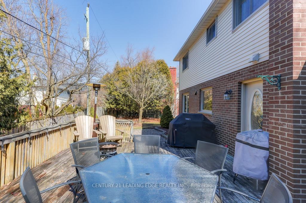 Photo 27 of 36 Walkerton Drive, Markham, Bullock — HOMEH