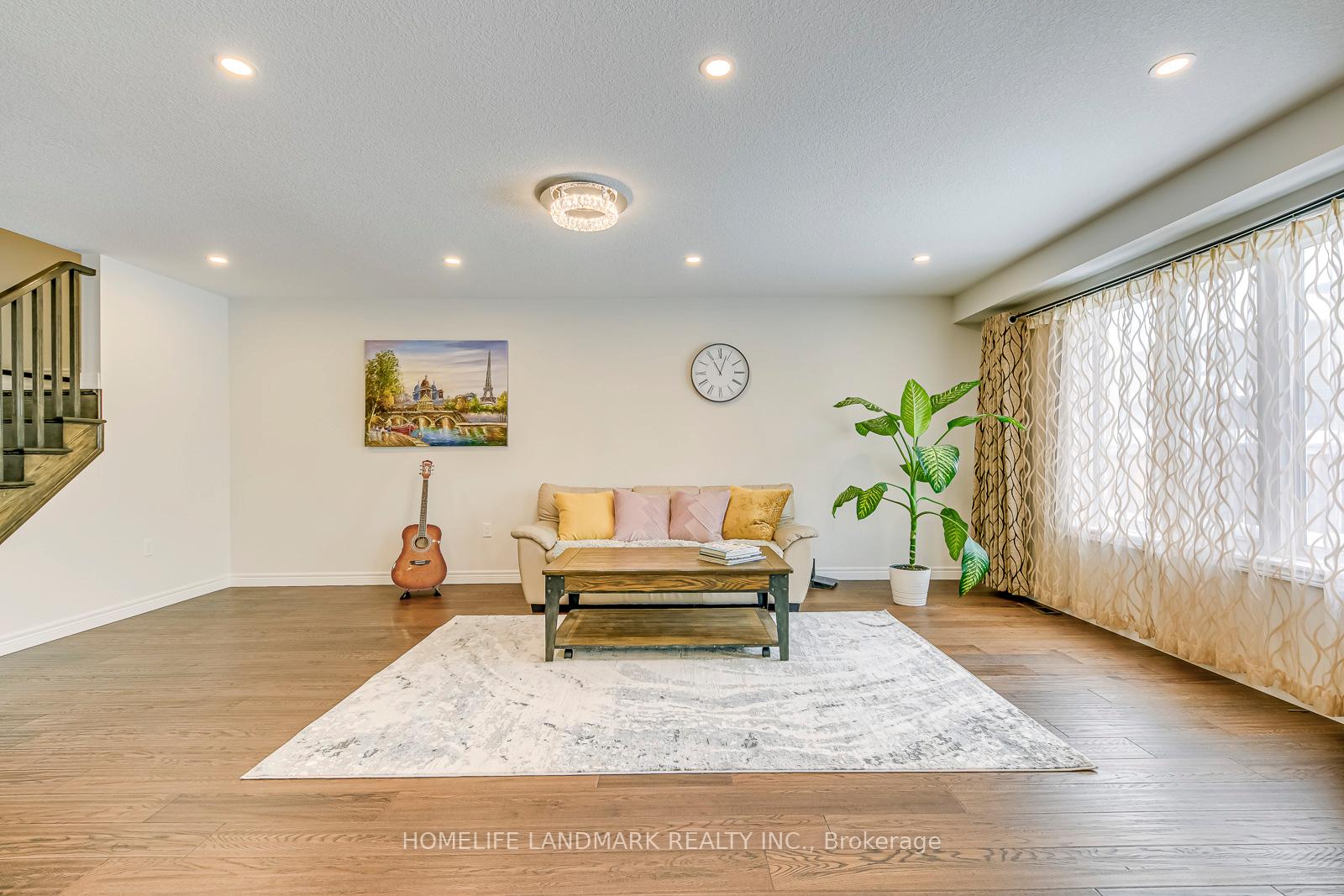 Photo 17 of 206 Bellagio Avenue, Hamilton, Hannon — HOMEH
