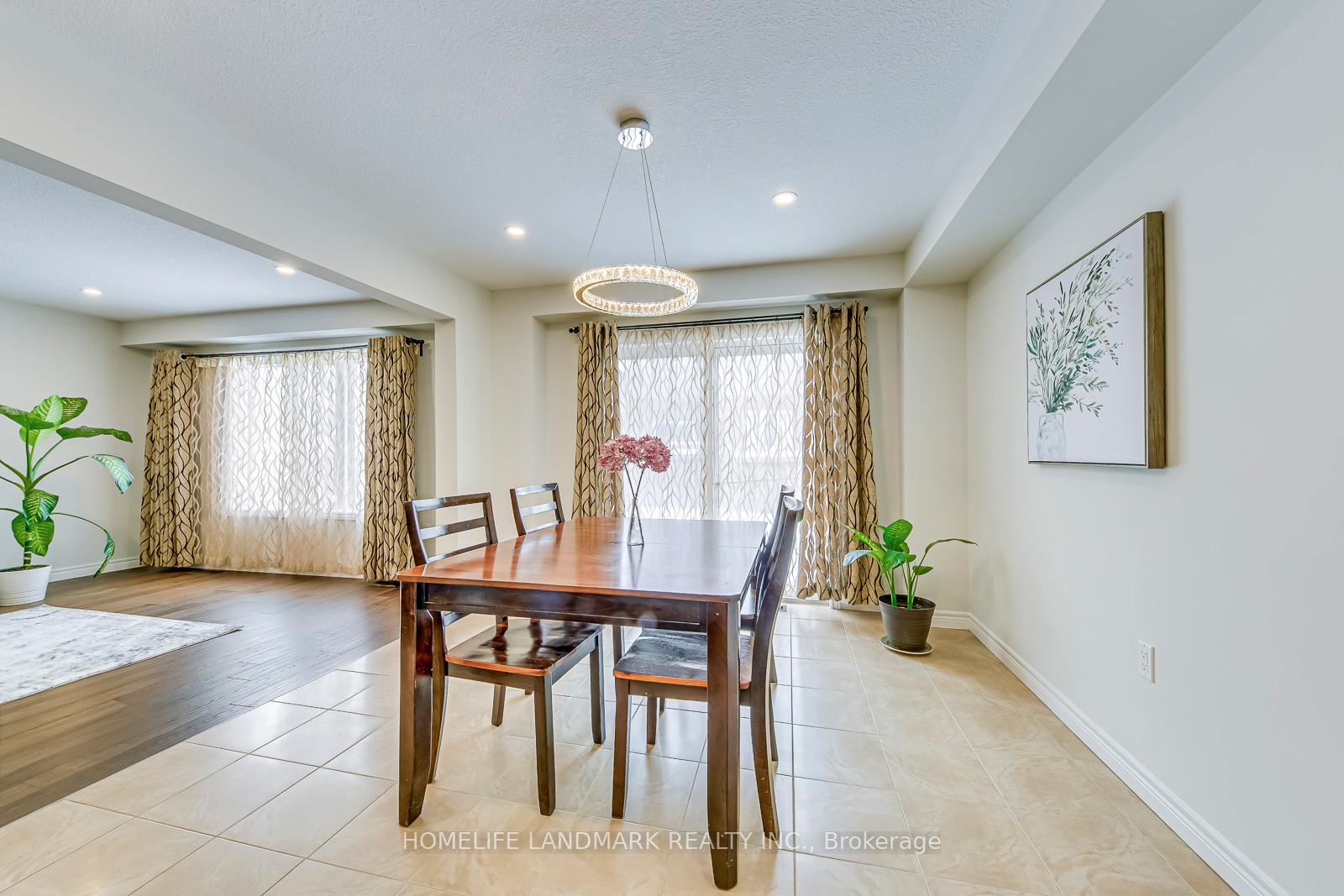 Photo 32 of 206 Bellagio Avenue, Hamilton, Hannon — HOMEH