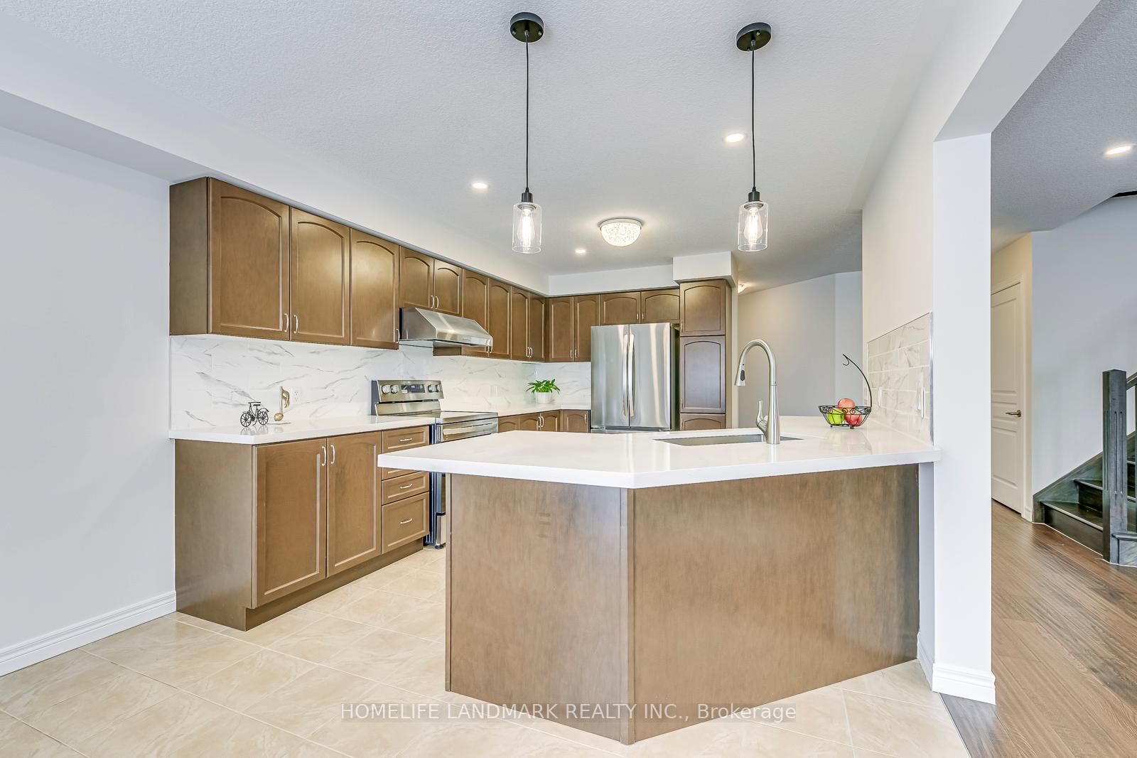 Photo 14 of 206 Bellagio Avenue, Hamilton, Hannon — HOMEH