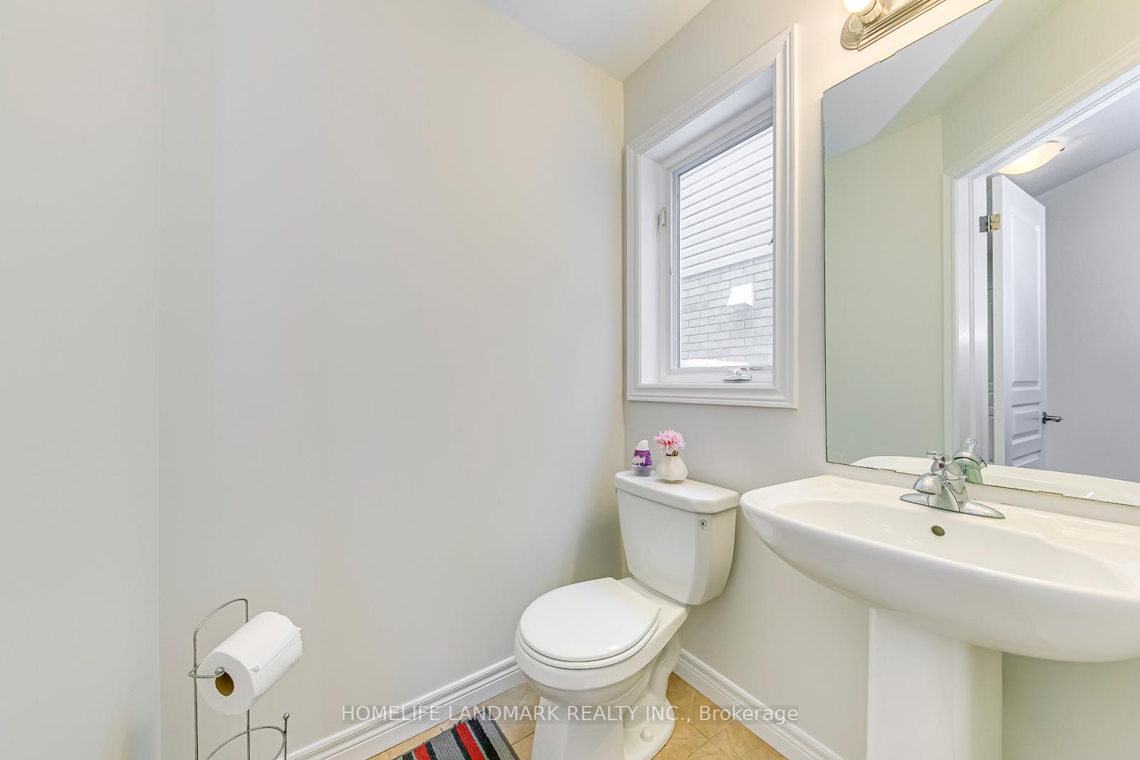 Photo 10 of 206 Bellagio Avenue, Hamilton, Hannon — HOMEH