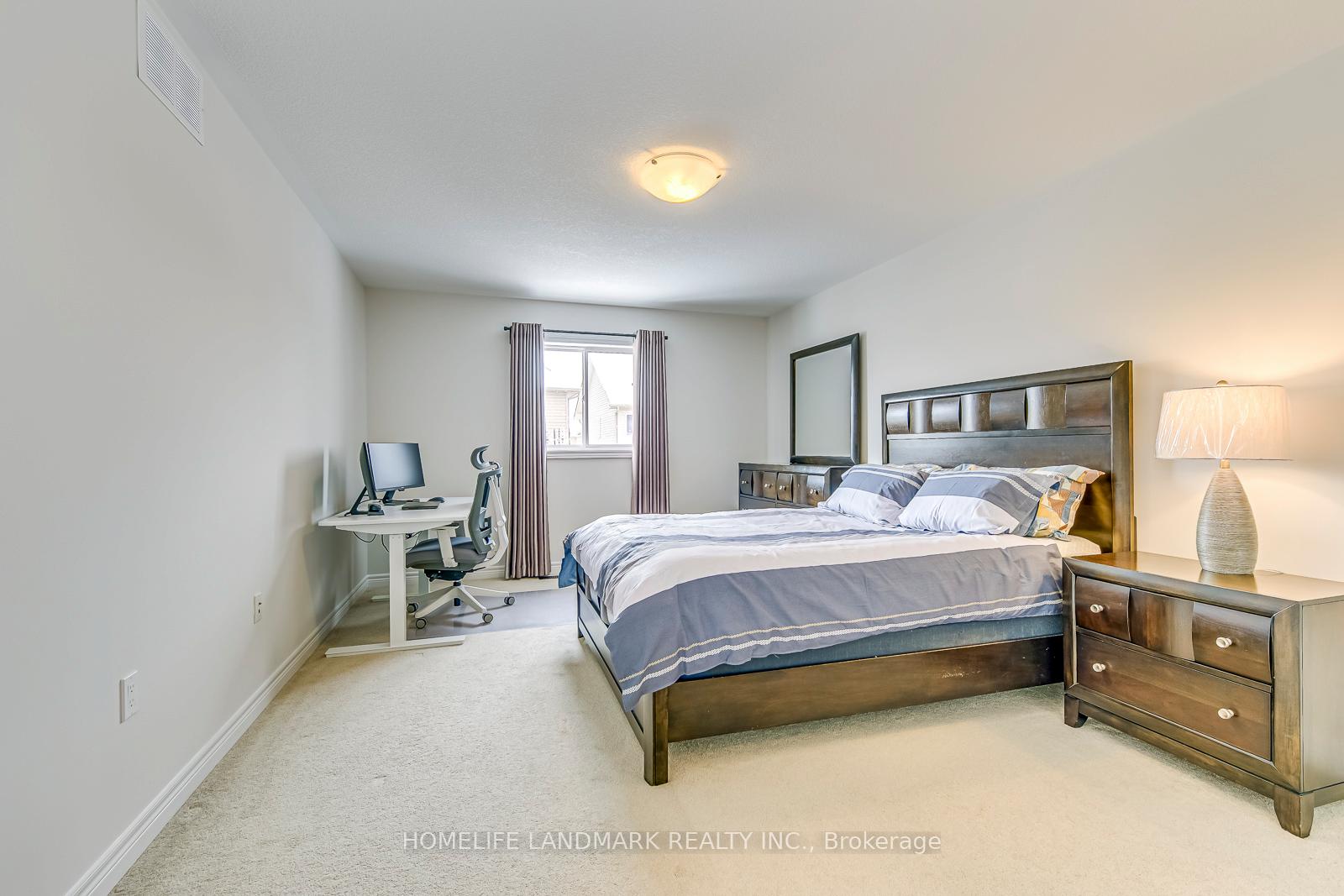 Photo 5 of 206 Bellagio Avenue, Hamilton, Hannon — HOMEH