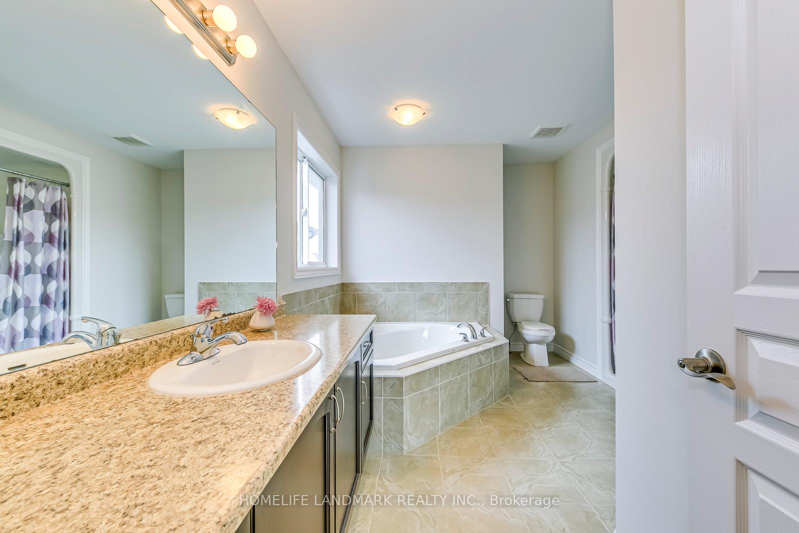 Photo 6 of 206 Bellagio Avenue, Hamilton, Hannon — HOMEH