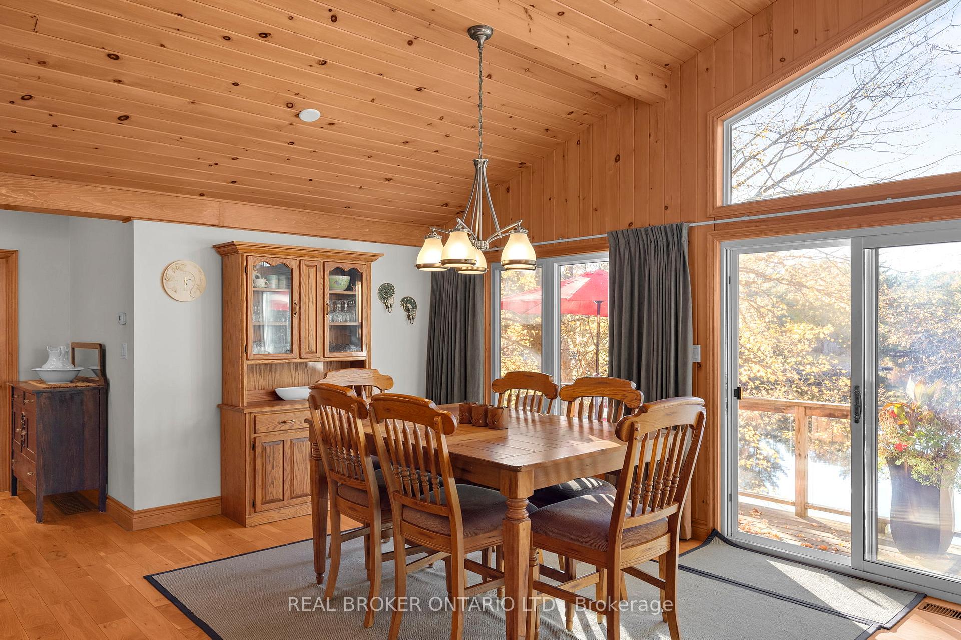 Photo 14 of 1093 Laidlaw Avenue, Gravenhurst, Morrison — HOMEH