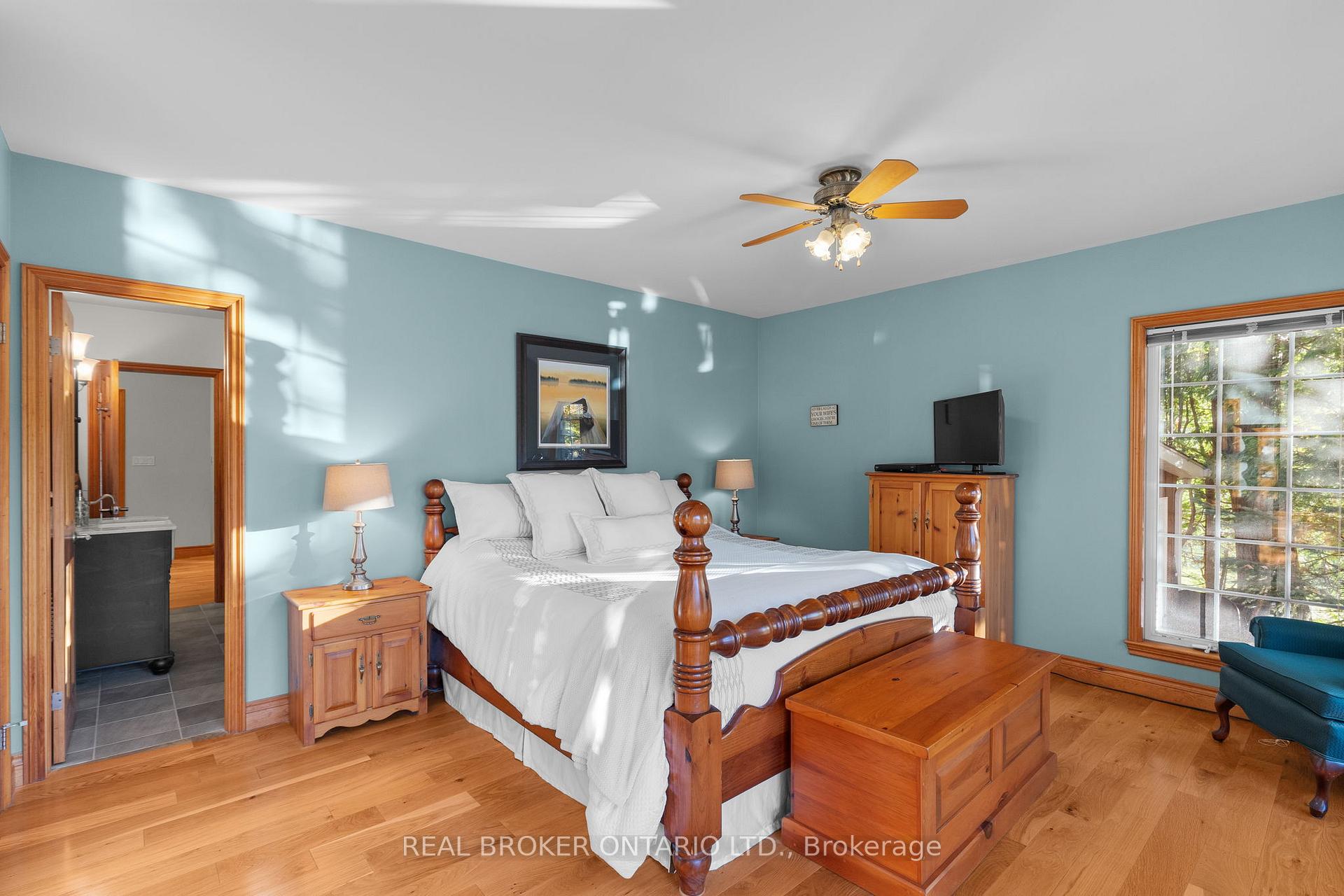 Photo 17 of 1093 Laidlaw Avenue, Gravenhurst, Morrison — HOMEH