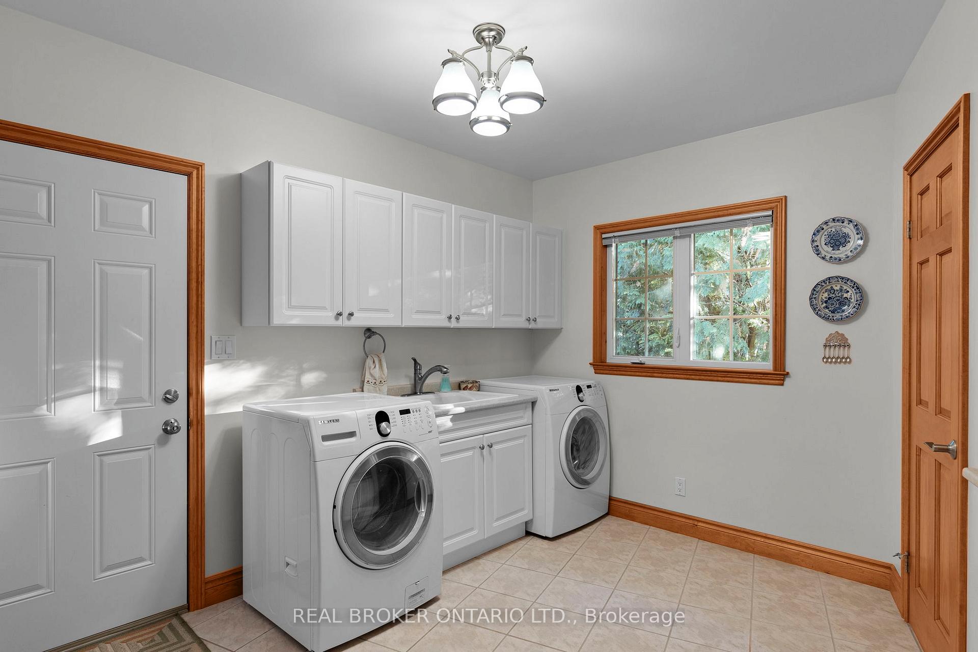 Photo 22 of 1093 Laidlaw Avenue, Gravenhurst, Morrison — HOMEH