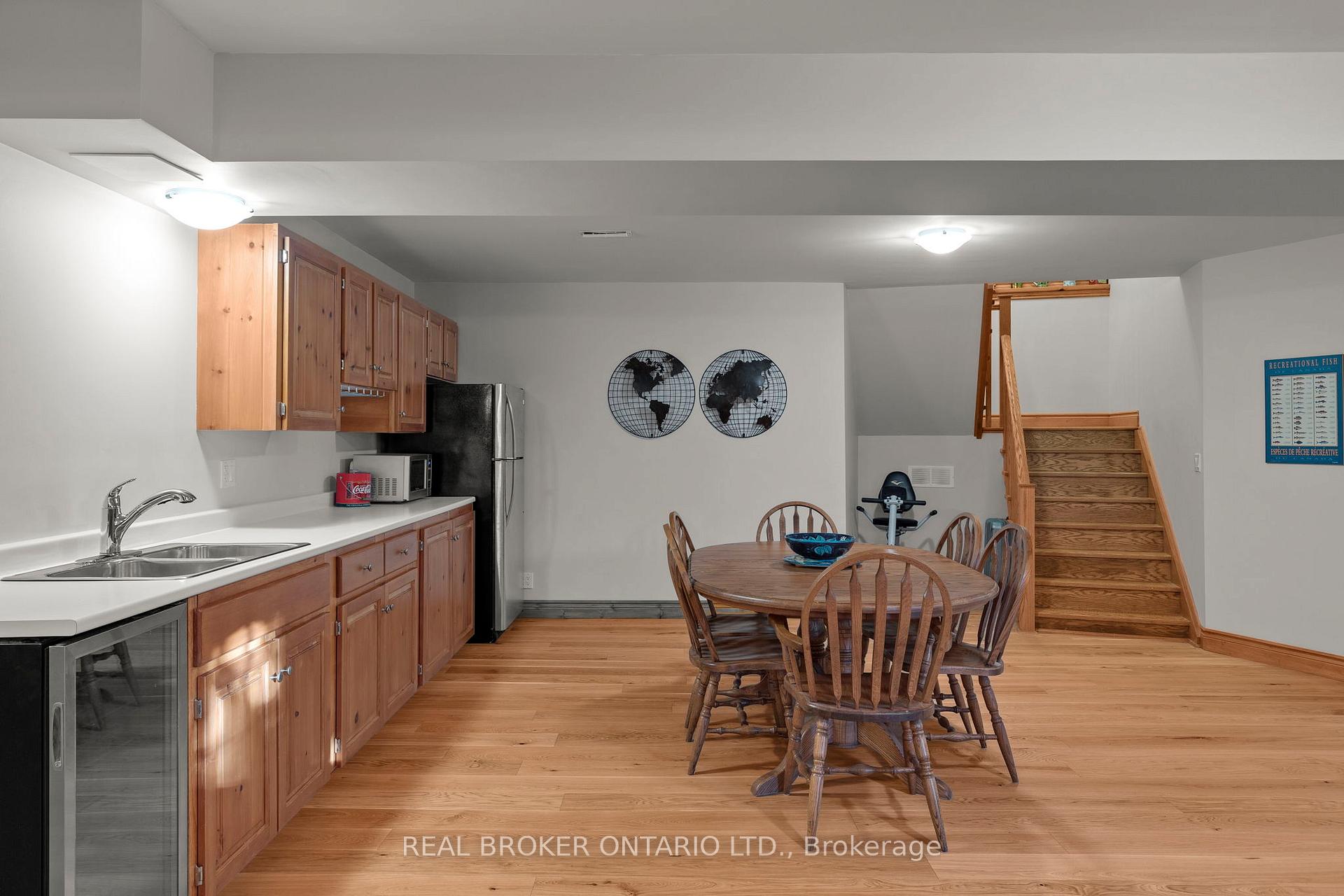 Photo 23 of 1093 Laidlaw Avenue, Gravenhurst, Morrison — HOMEH