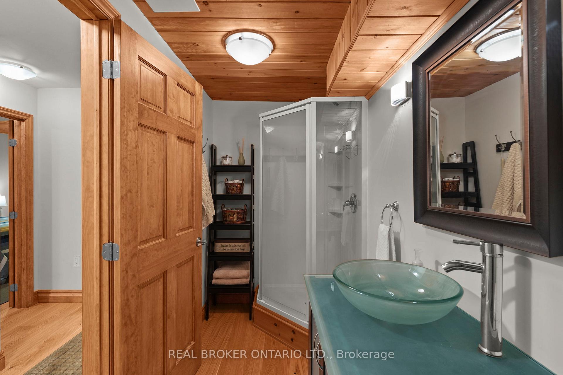 Photo 26 of 1093 Laidlaw Avenue, Gravenhurst, Morrison — HOMEH