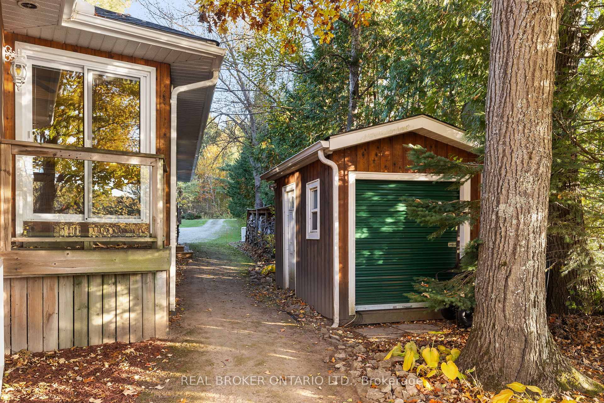 Photo 33 of 1093 Laidlaw Avenue, Gravenhurst, Morrison — HOMEH