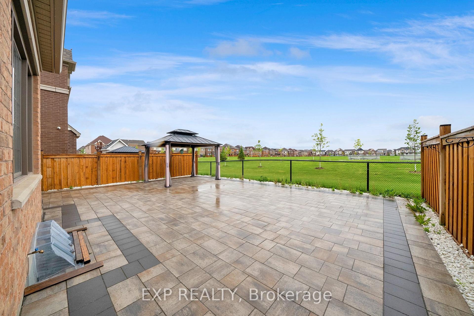 Photo 7 of 95 Maskell Crescent, Whitby, Rural Whitby — HOMEH