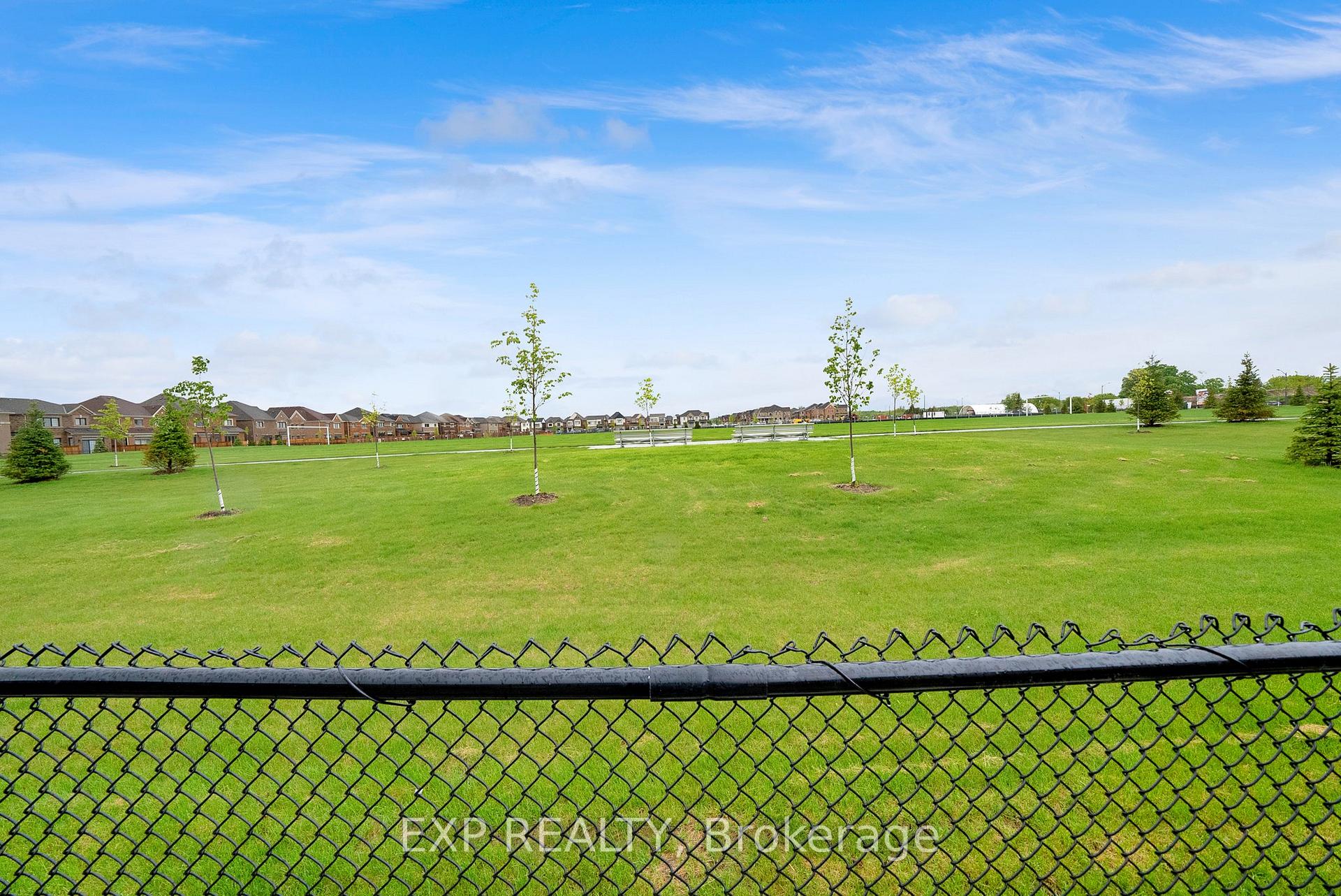 Photo 26 of 95 Maskell Crescent, Whitby, Rural Whitby — HOMEH
