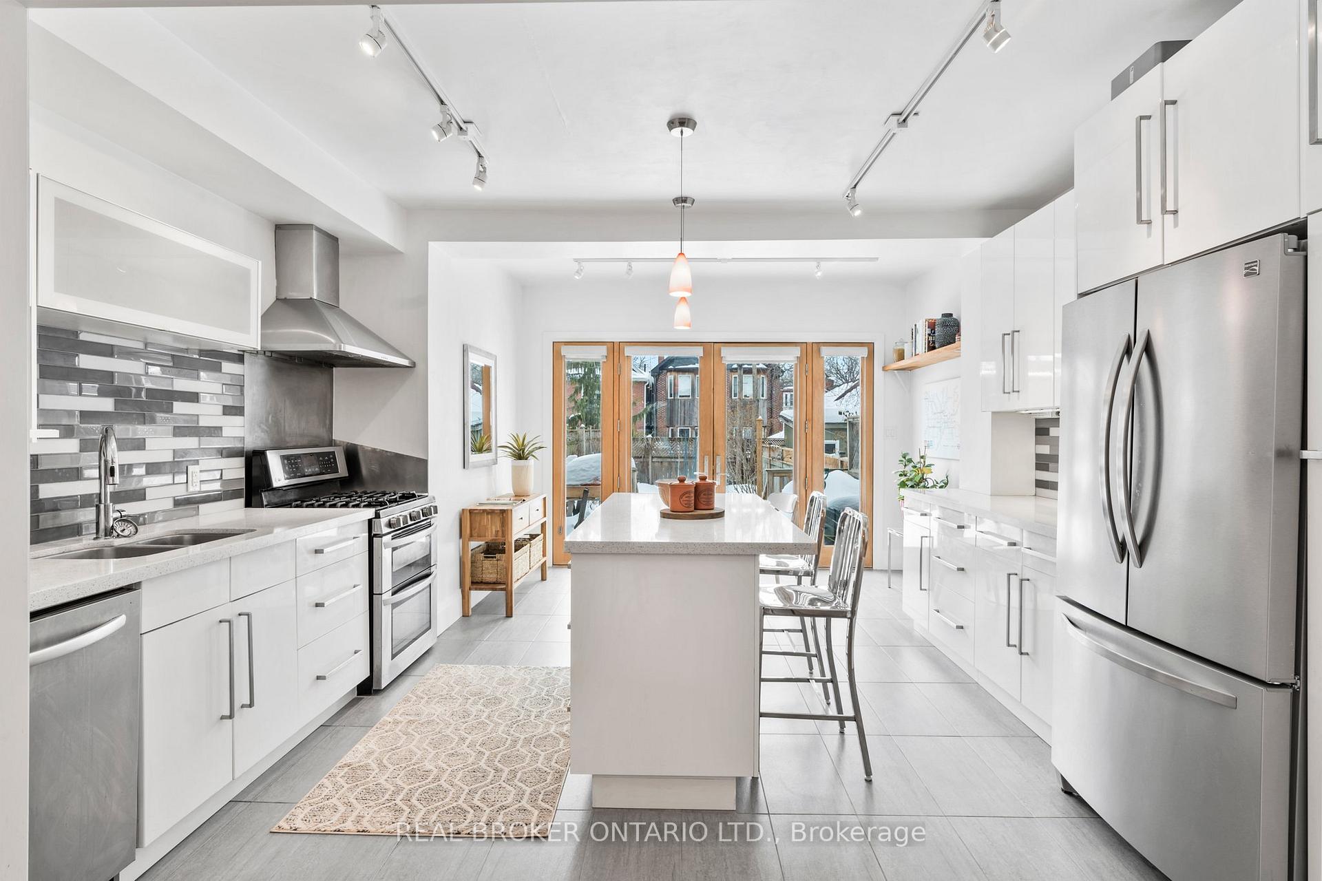 Photo 1 of 32 Monarch Park Avenue, Toronto, Greenwood-Coxwell — HOMEH