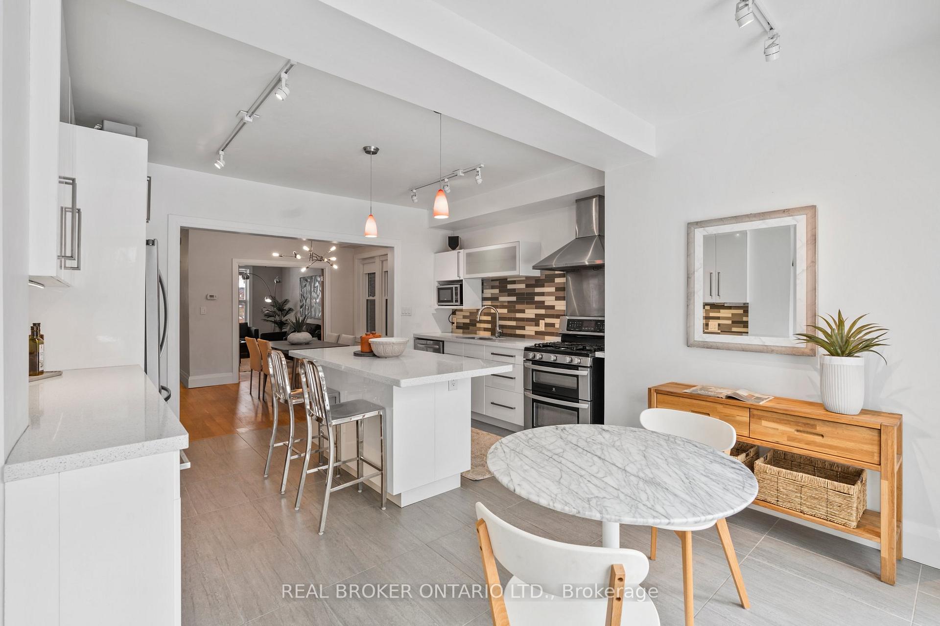 Photo 8 of 32 Monarch Park Avenue, Toronto, Greenwood-Coxwell — HOMEH