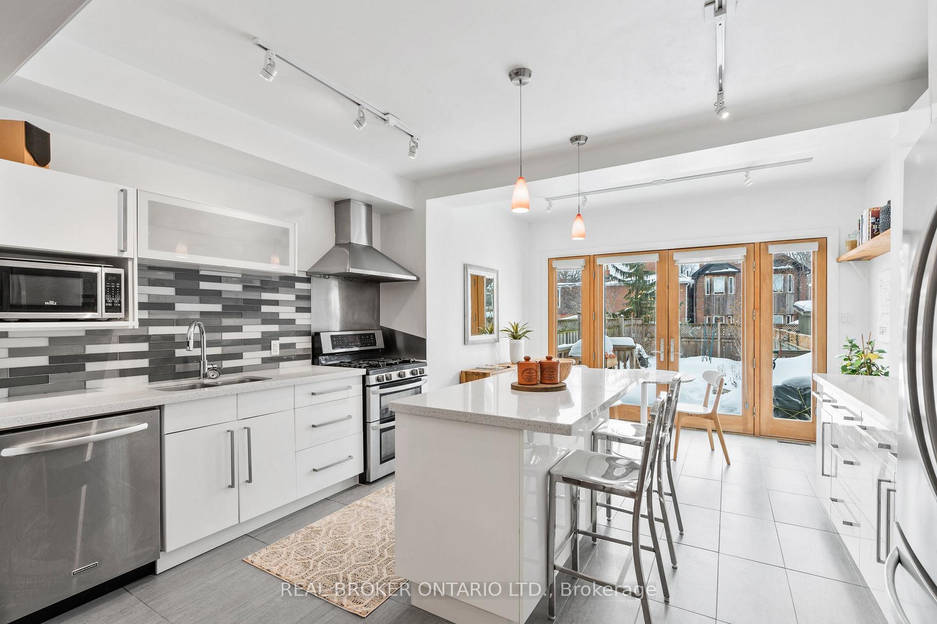Photo 6 of 32 Monarch Park Avenue, Toronto, Greenwood-Coxwell — HOMEH