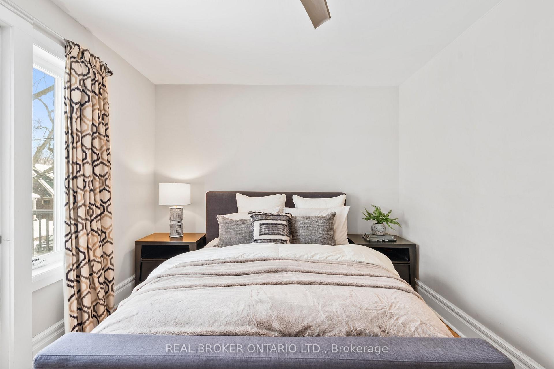 Photo 18 of 32 Monarch Park Avenue, Toronto, Greenwood-Coxwell — HOMEH