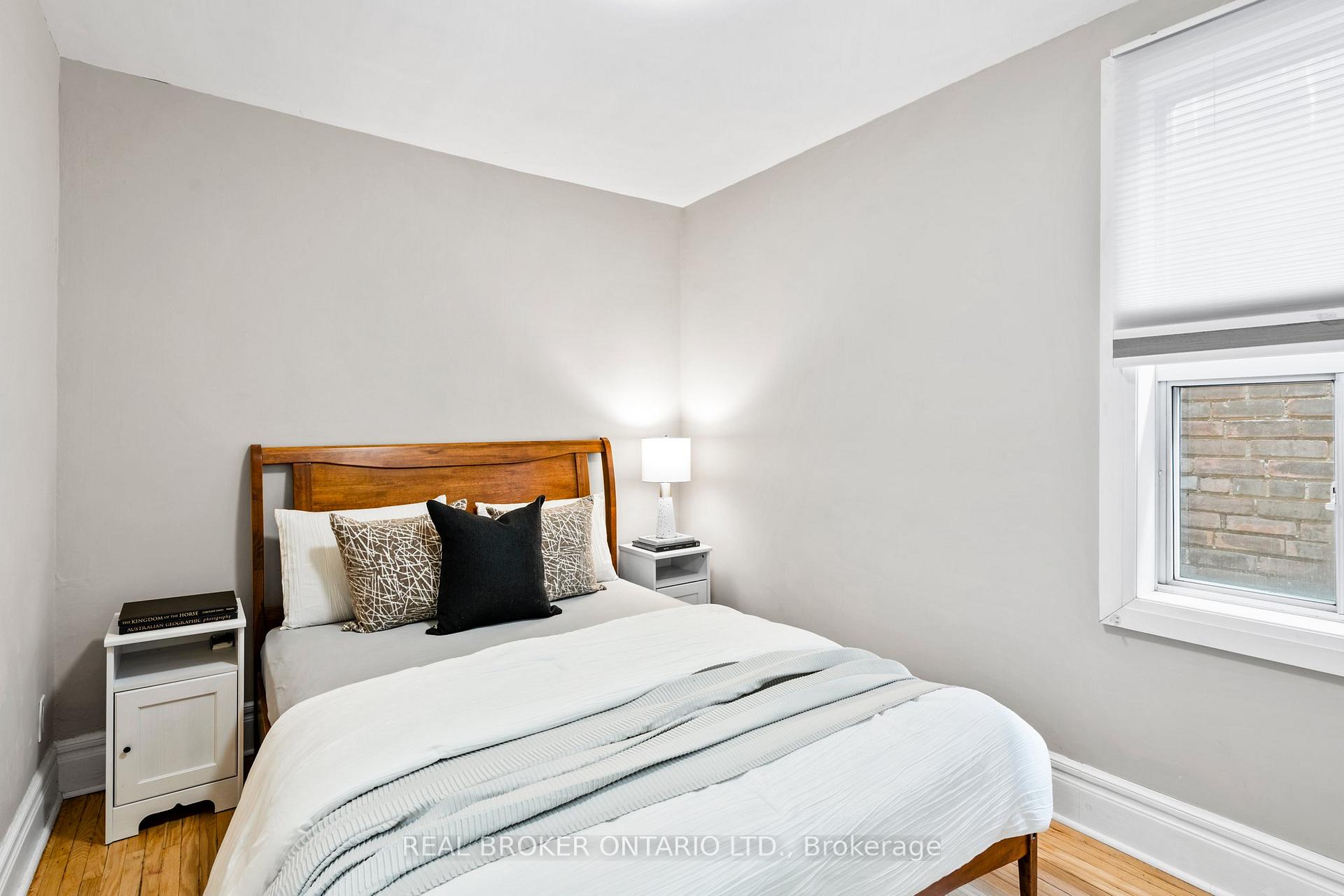 Photo 24 of 32 Monarch Park Avenue, Toronto, Greenwood-Coxwell — HOMEH