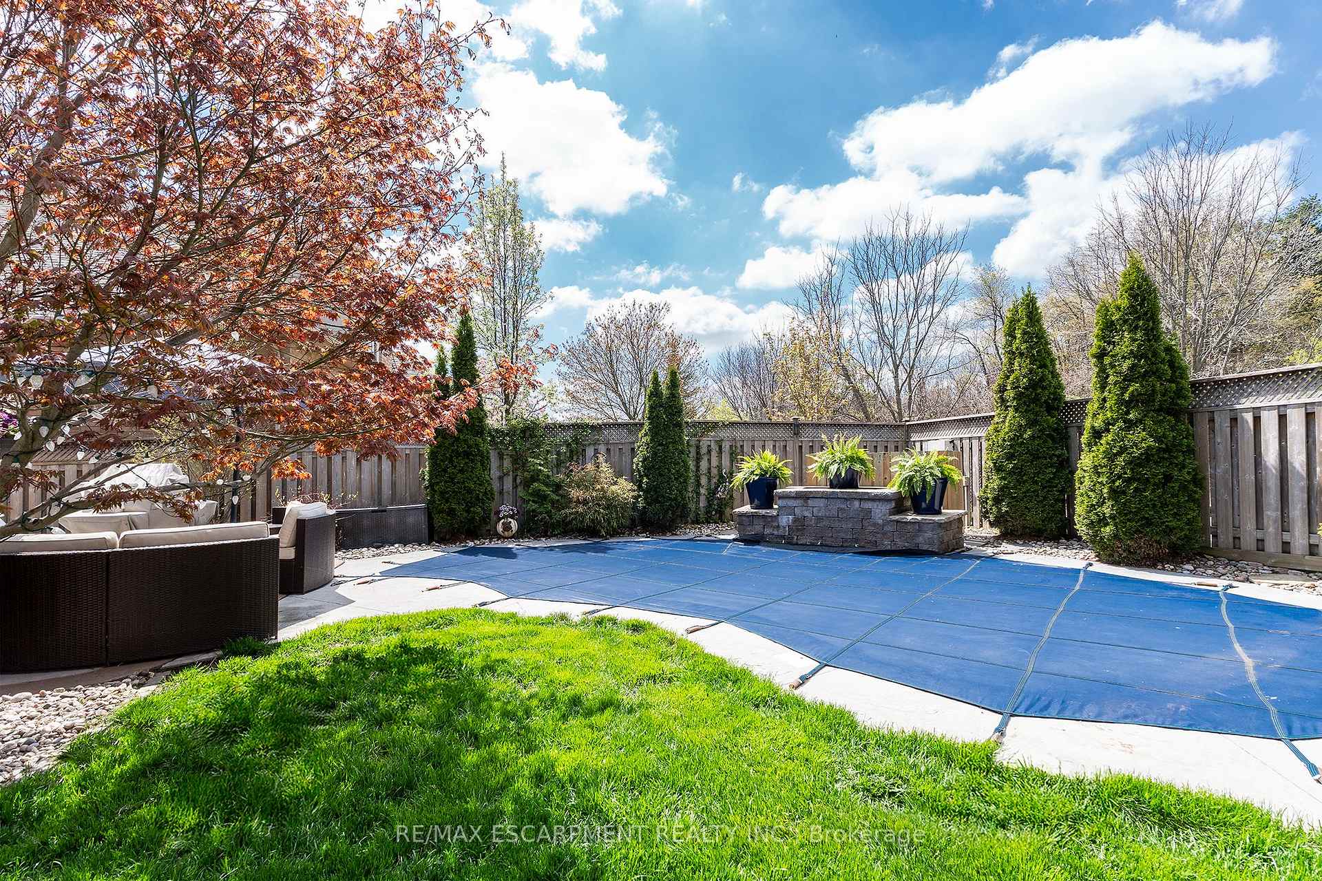 Photo 31 of 537 Valridge Drive, Hamilton, Parkview — HOMEH