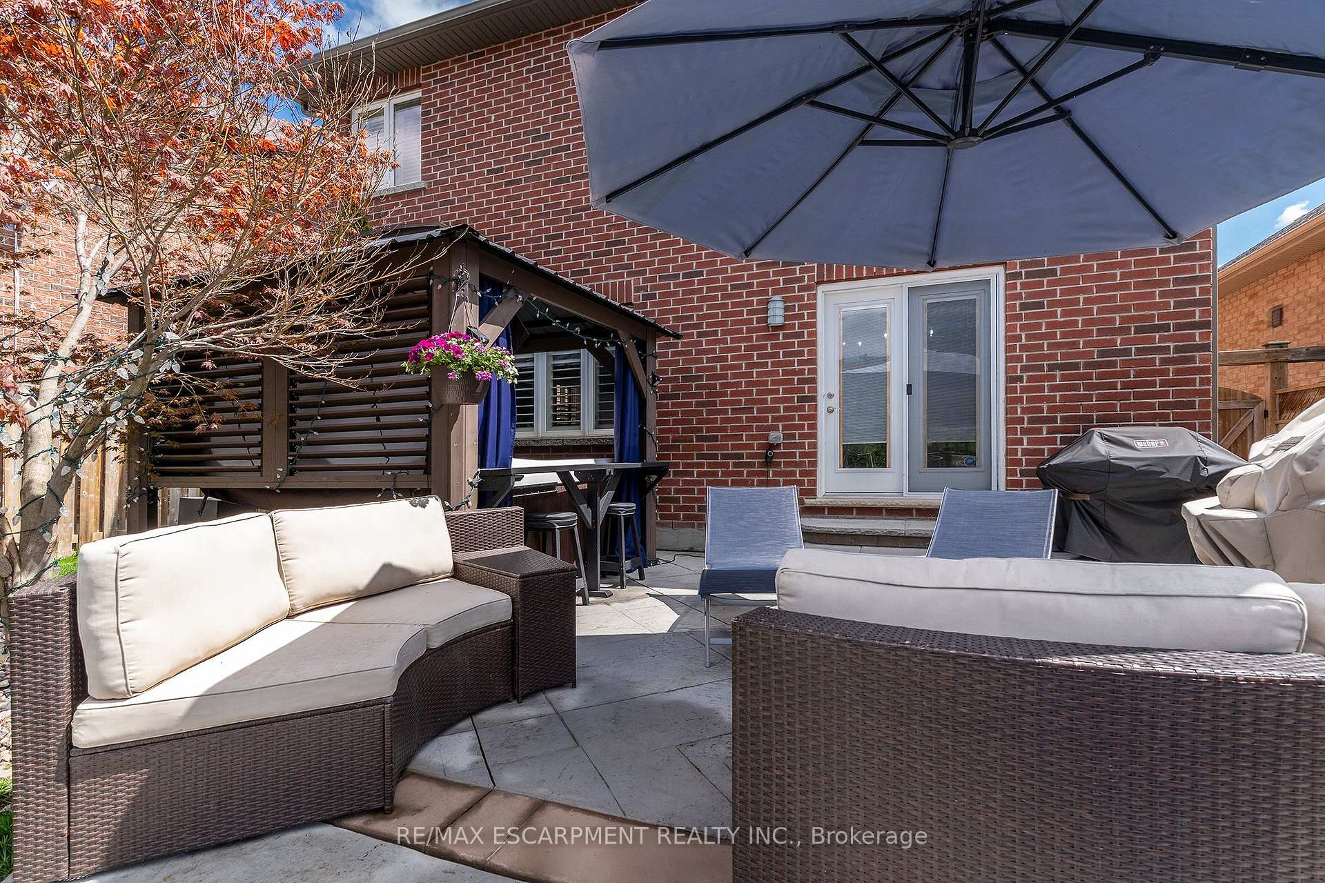 Photo 23 of 537 Valridge Drive, Hamilton, Parkview — HOMEH