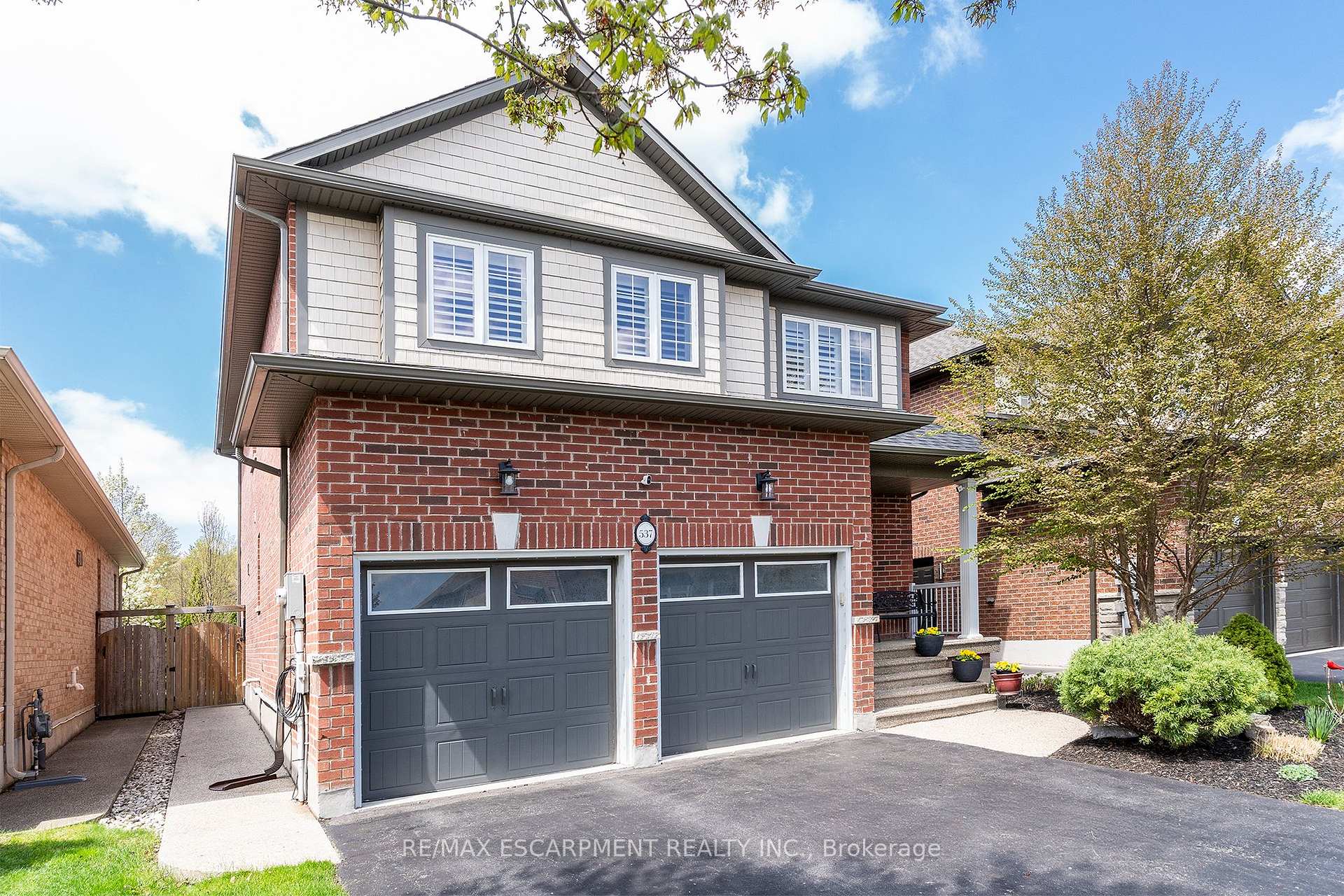 Photo 35 of 537 Valridge Drive, Hamilton, Parkview — HOMEH